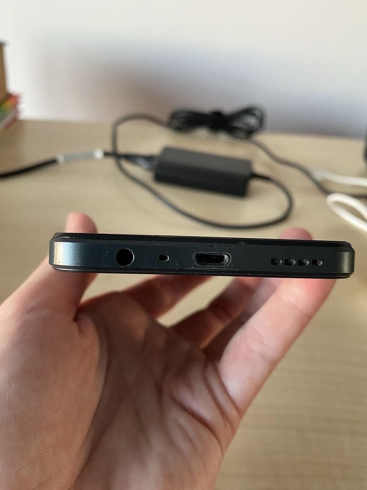 Смартфон realme C30s 2/32GB Stripe Black + чохол в подарунок
