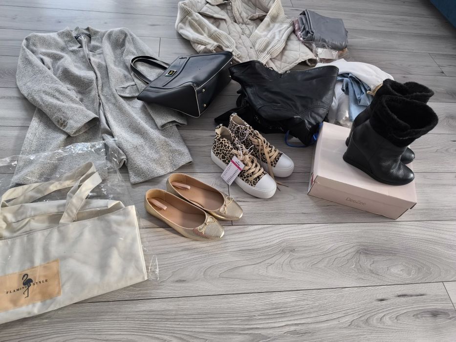 Paka ubrań damskich