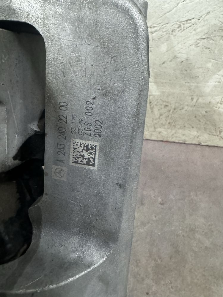 Подушка елетро двигуна EQB 250+ X243 Гидро подушка правая Mercedes