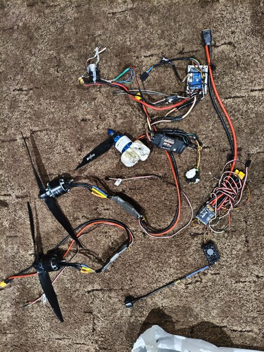 Комплектуючі бпла літакового типу