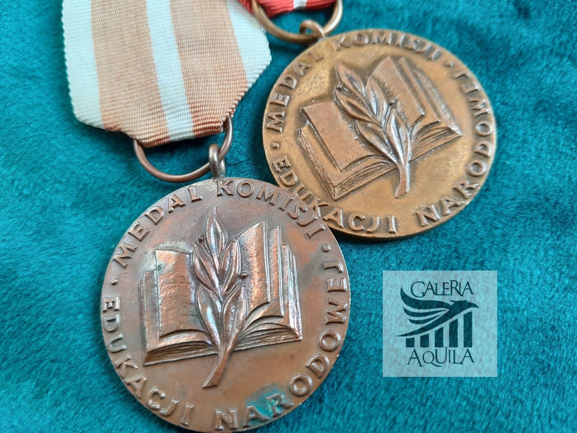Medal Komisji Edukacji Narodowej - dwa typy