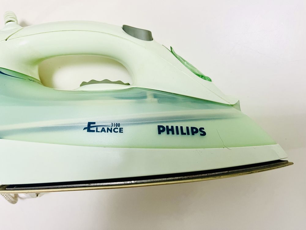 Паровой утюг Philips