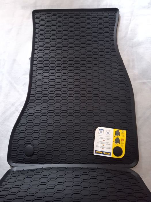 Коврики BMW Килимки БМВ в салон Польща E90 E91 E60 E61 F10 F11 G30 G31