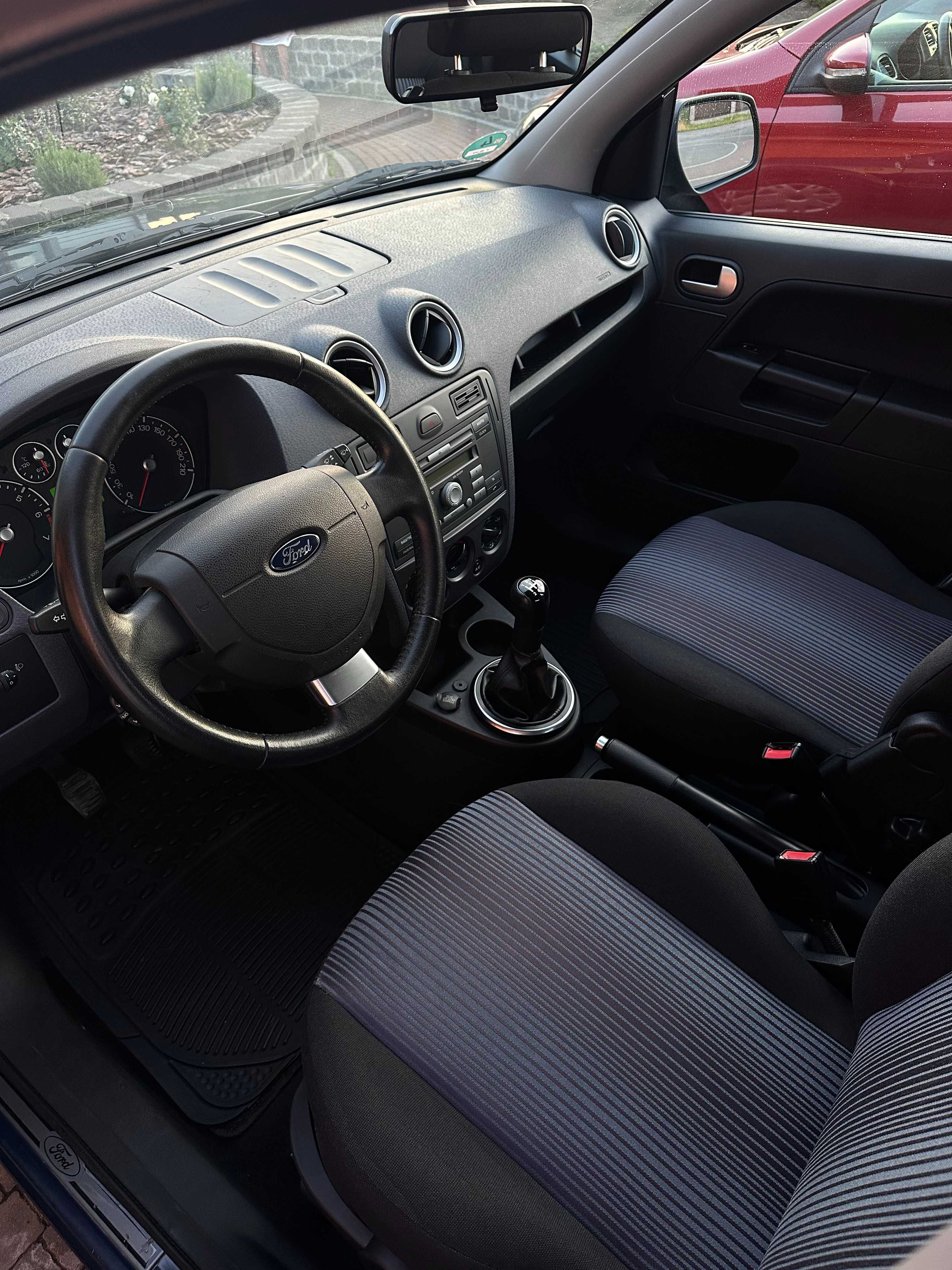 Ford Fusion 1.4 бензин 2011