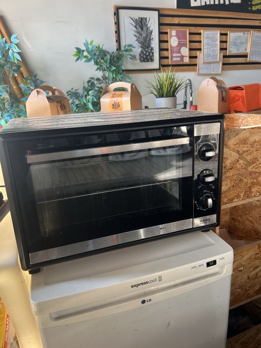 Vendo forno a funcionar bem para libertar espaço