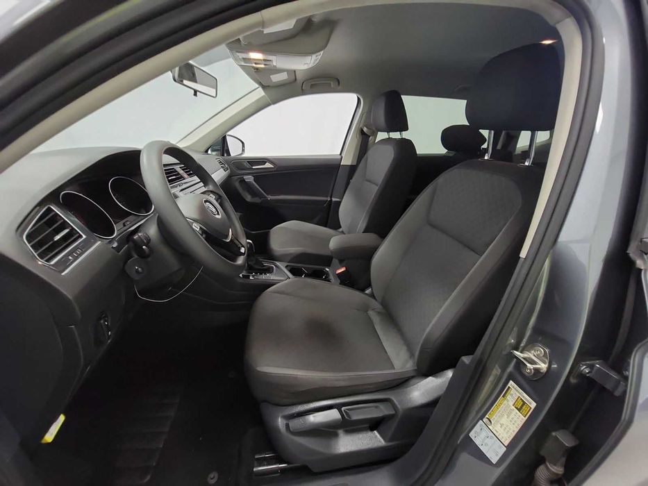 Volkswagen Tiguan S 2020 рік