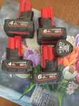 Продам акумулятори Milwaukee 12 v