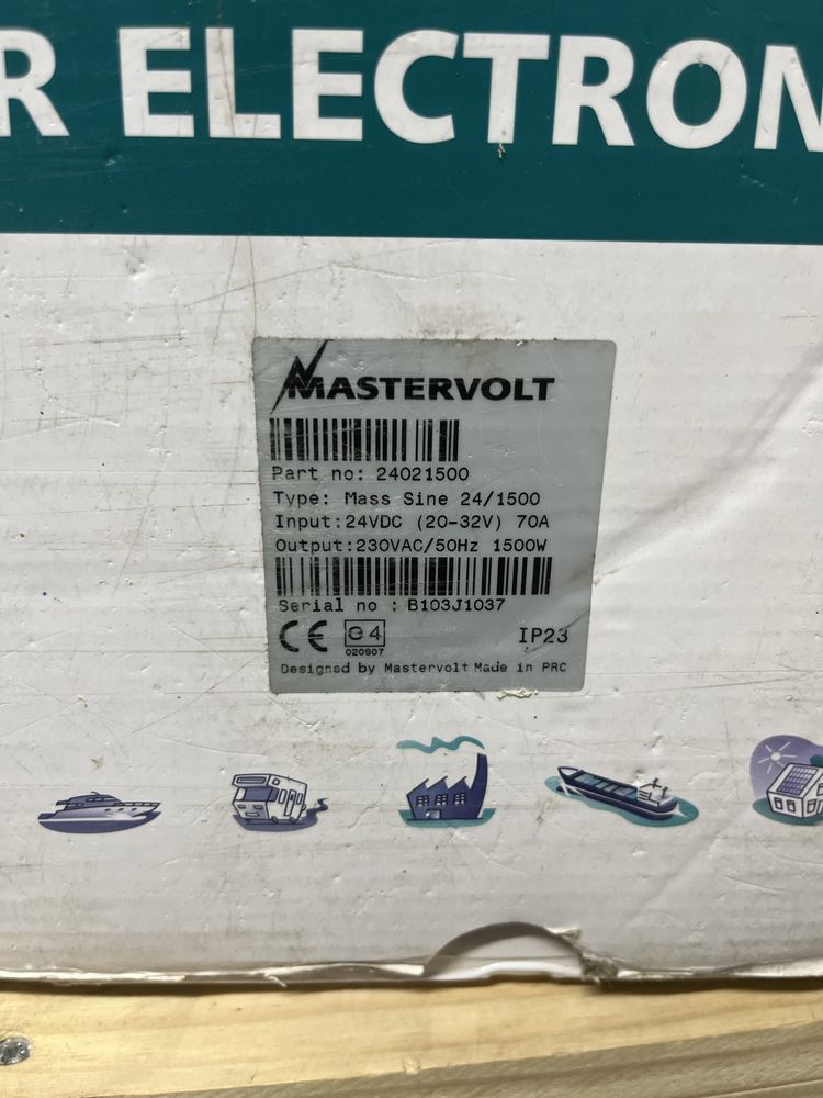 Novo Mastervolt Conversor carregador Sine 24V 1500W 230V