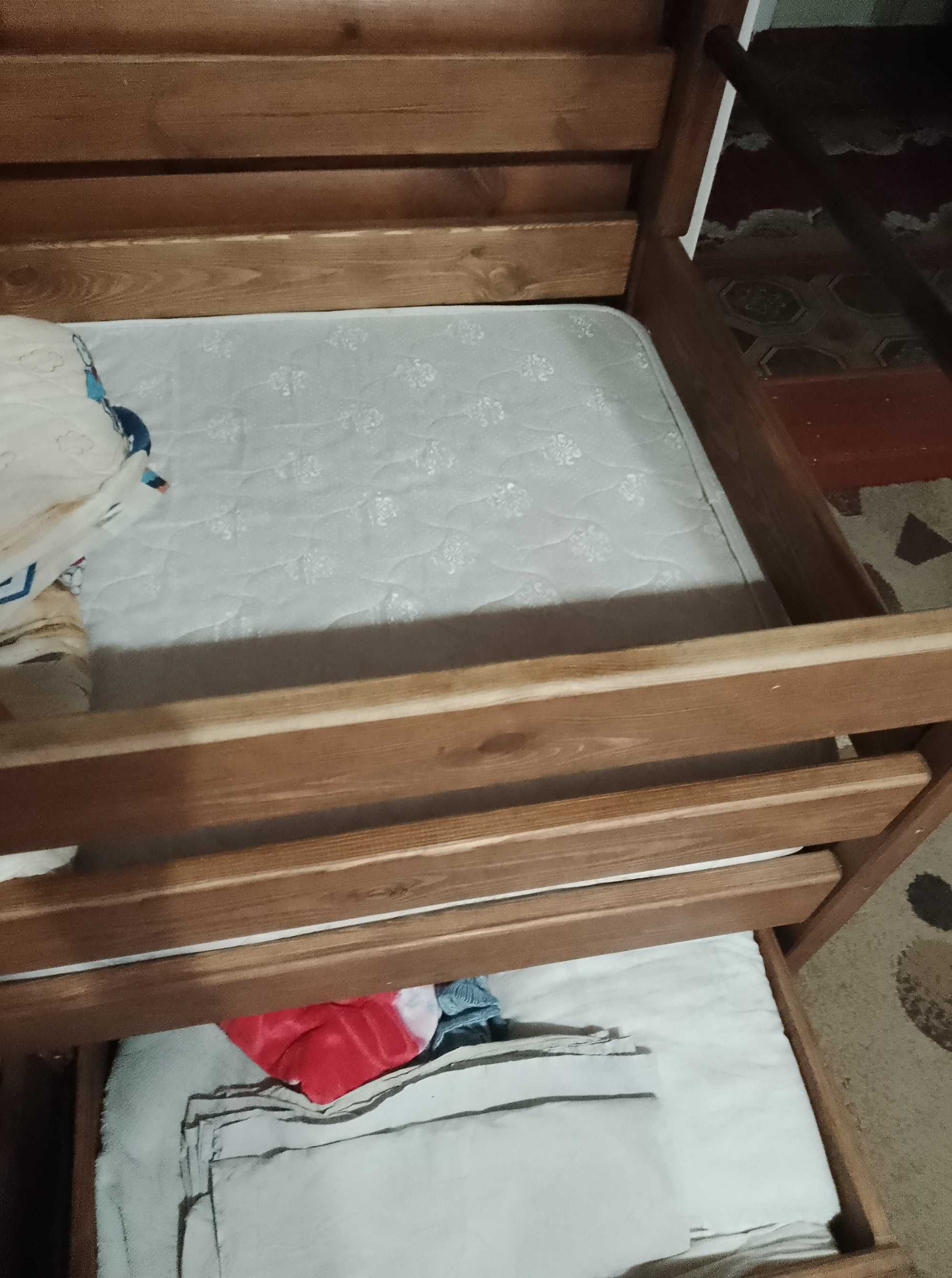 Ліжко дитяче з дерева і розвиваючою драбиною