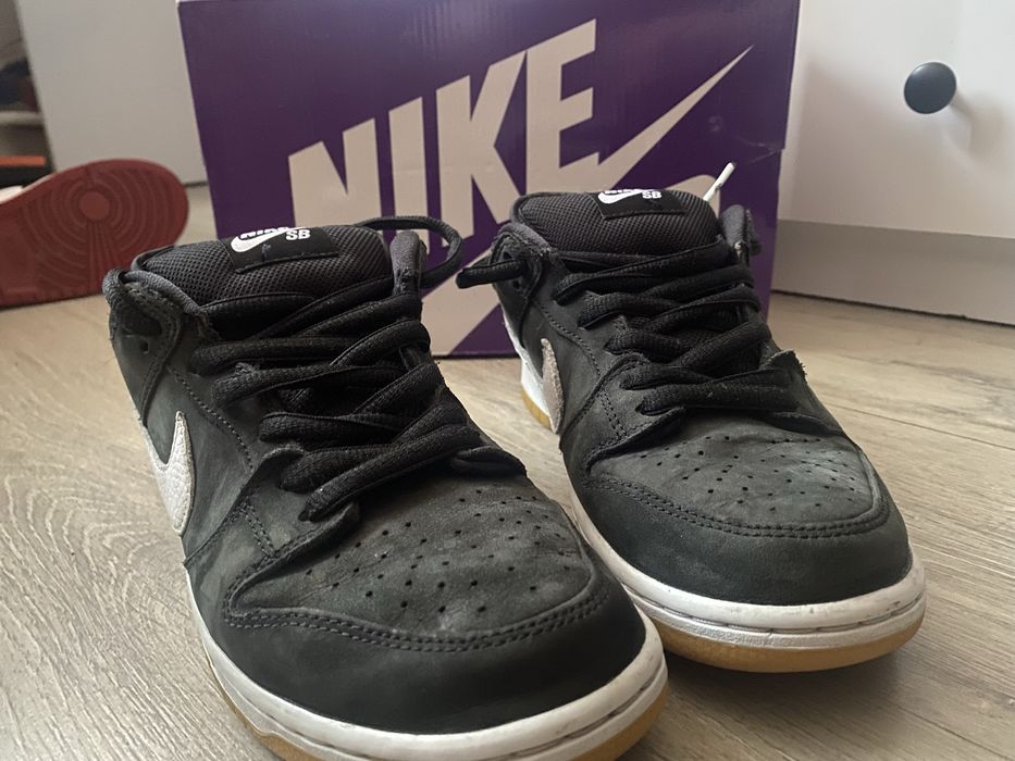 nike dunk sb black gum