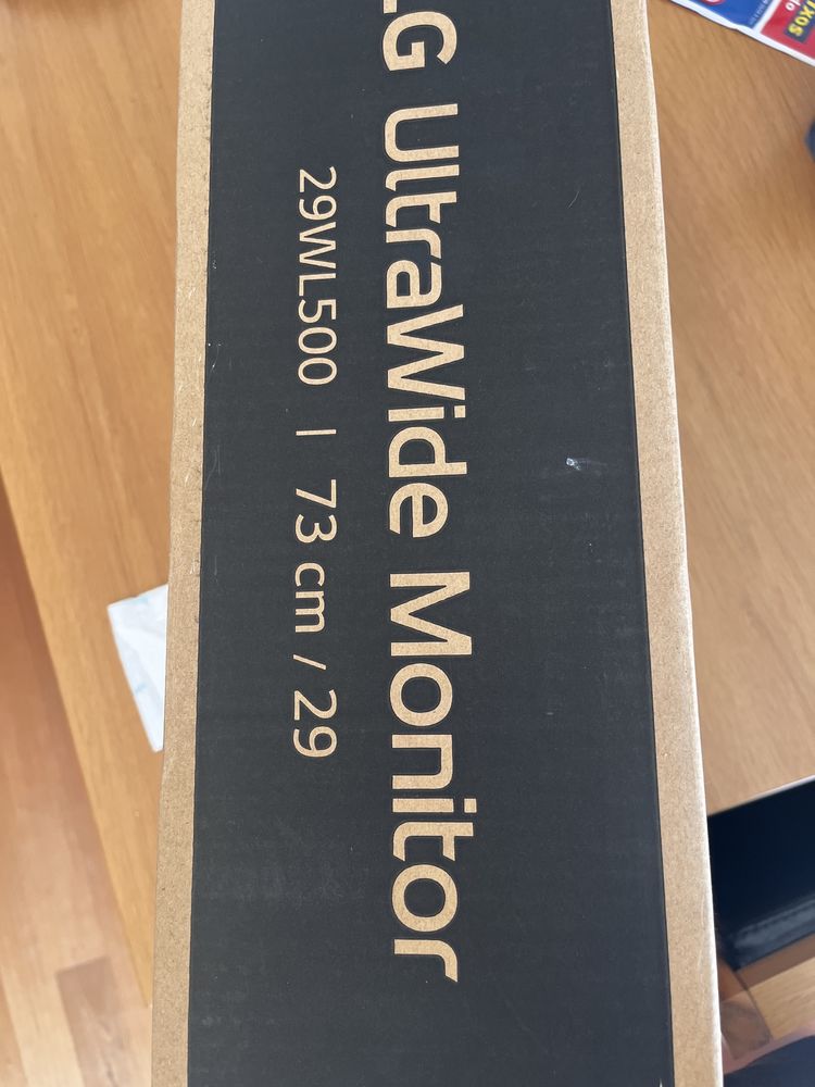 LG ultra wide monitor 73cm/ 29