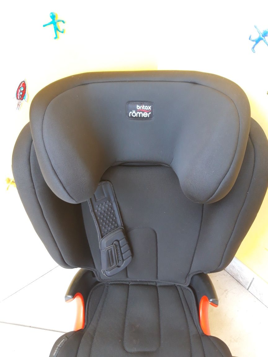 Fotelik samochodowy Britax Romer Kidfix 15-36kg isofix. Wysyłka OLX