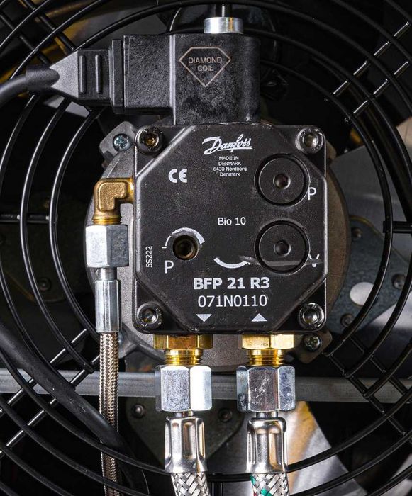Nagrzewnica Olejowa 65 KW Z Kominem SPALINOWA DMUCHAWA + TERMOSTAT LCD