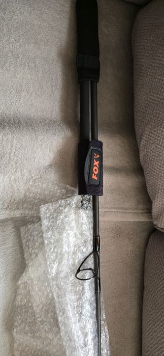 2 razy Fox Horizon X6 Rod 3,75lbs 390cm + pokrowce R series