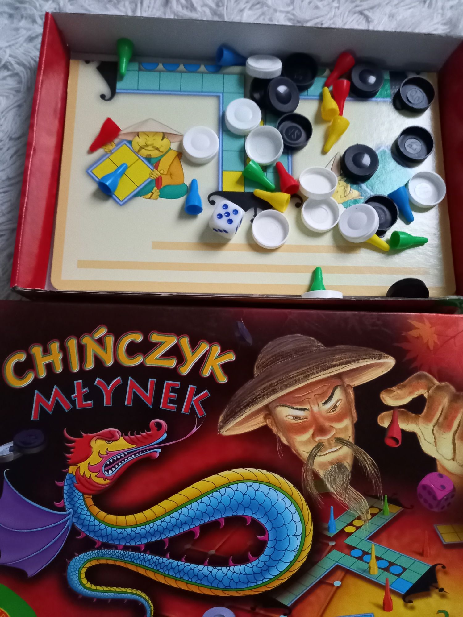 Zestaw dwie gry planszowe:chińczyk i młynek dla dzieci powyżej 5 lat