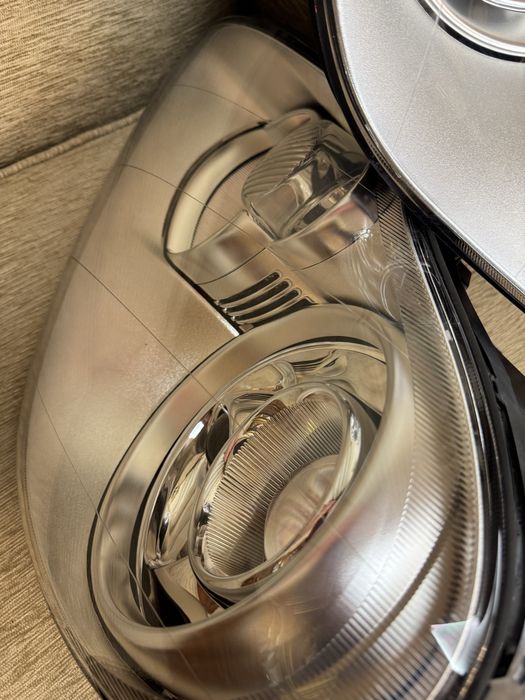 *NOVO - Conjunto opticas frontais bi-xenon Porsche Cayenne 955