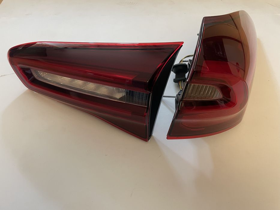 Ford Focus MK4 lift kombi  / lampa prawa tylna tył / ORG.