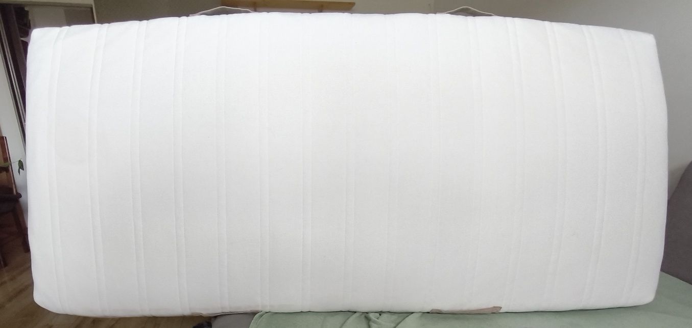 Łóżko firmy Bodzio 90x200 z materacem Ikea