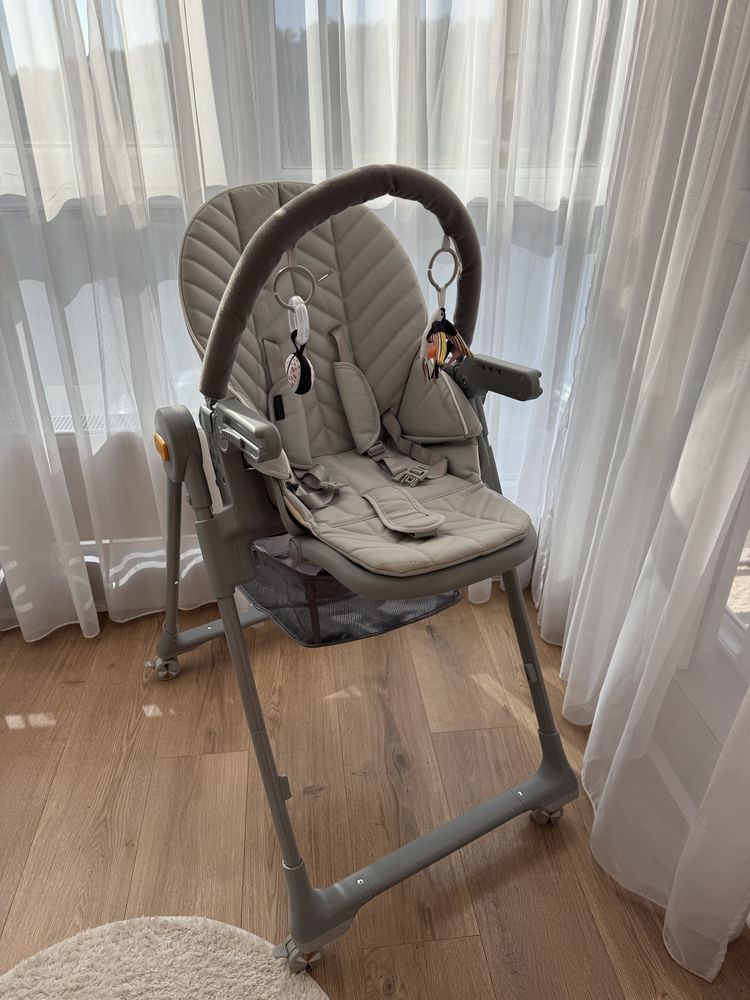 Kinderkraft Lastree стільчик для годування, шезлонг для новонароджених