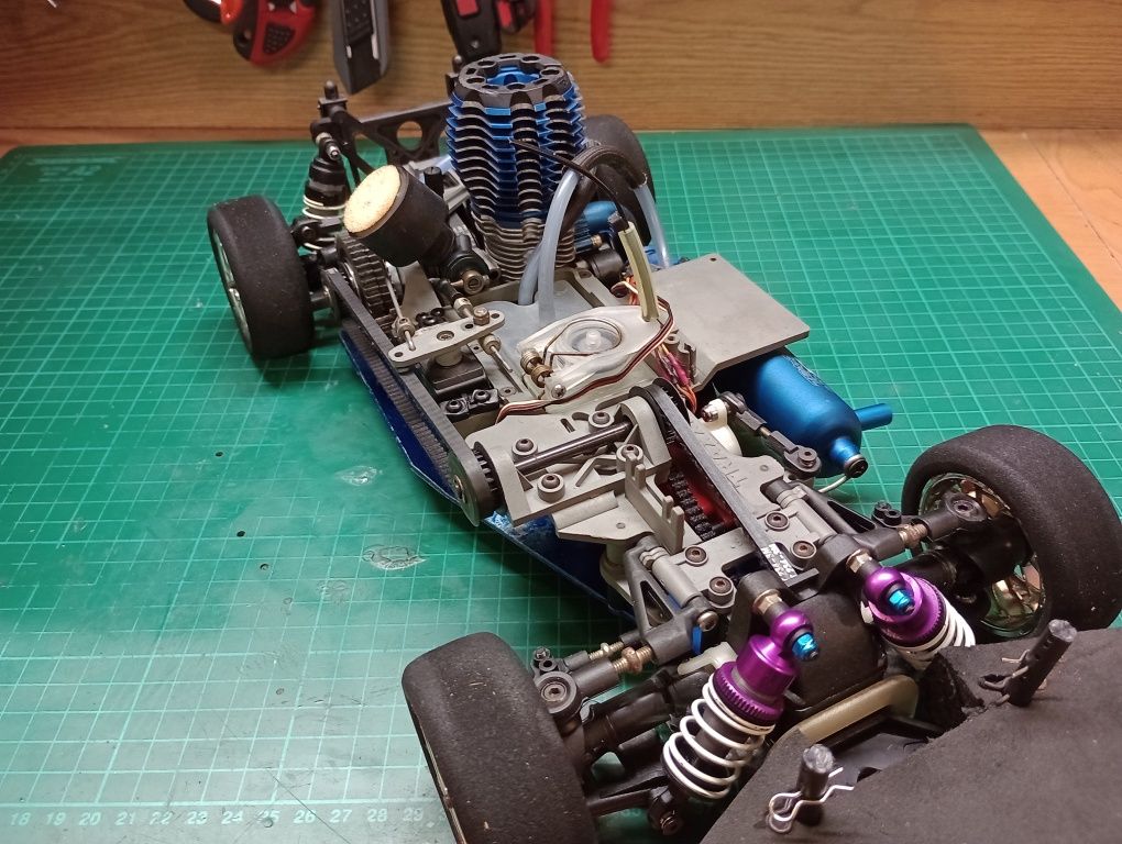 Model RC nitro 4tec 3,3 traxxas