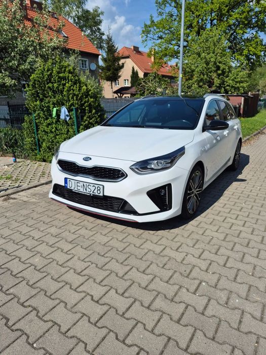 Kia Ceed GT Line full panorama alcantara hak virtual cocpit zamiana