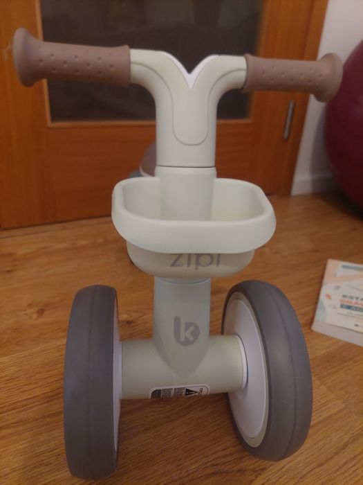 Triciclo / Bicicleta sem pedais KikkaBoo