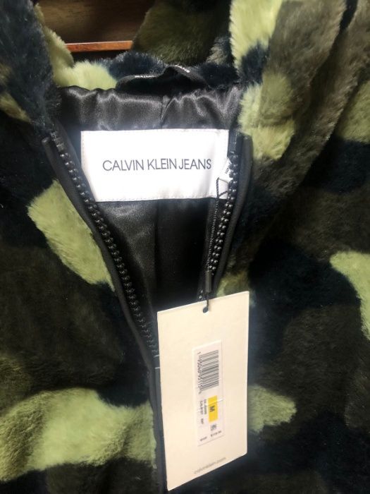 Оригинальная камуфляжная плюшевая кофта куртка Calvin Klein
