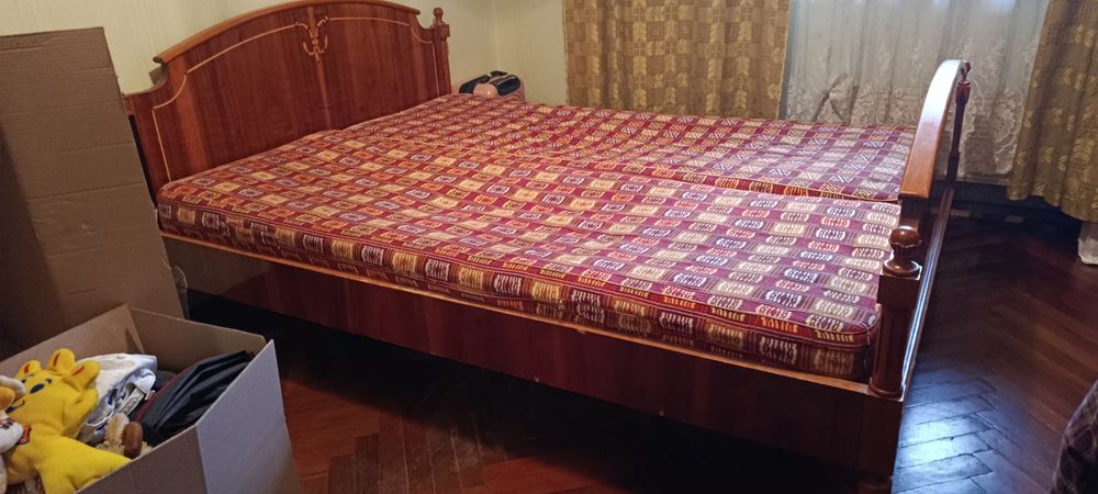 Ліжко двоспальне