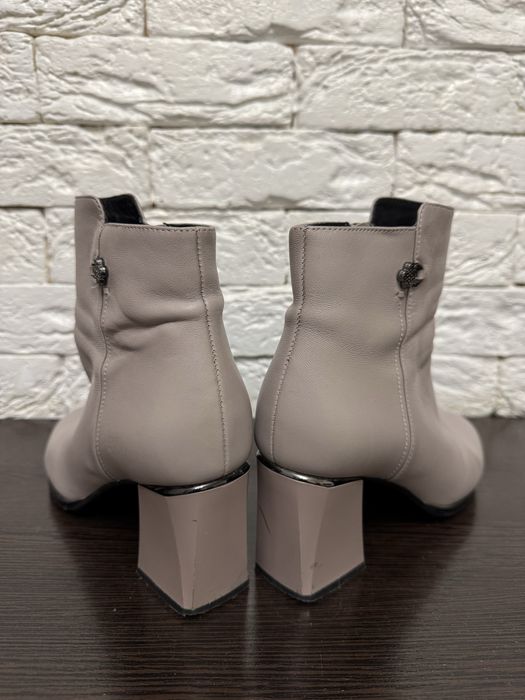 Шкіряні демісезонні чоботи