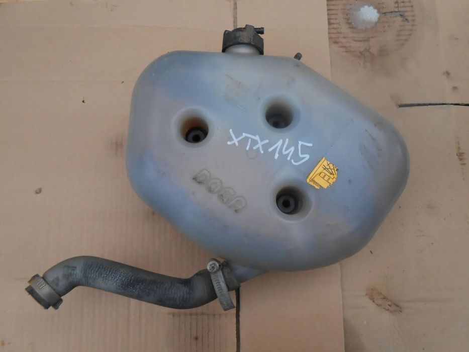 Zbiorniczek wyrównawczy McCormick XTX145 T3