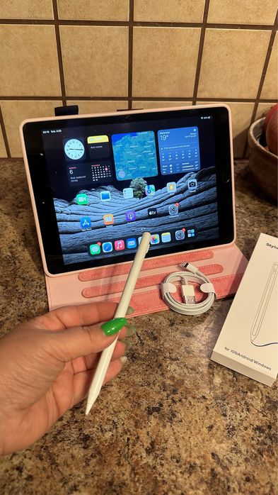 Tablet iPad Apple Retina 10” - TOUCH ID - PROCREATE + nowe etui