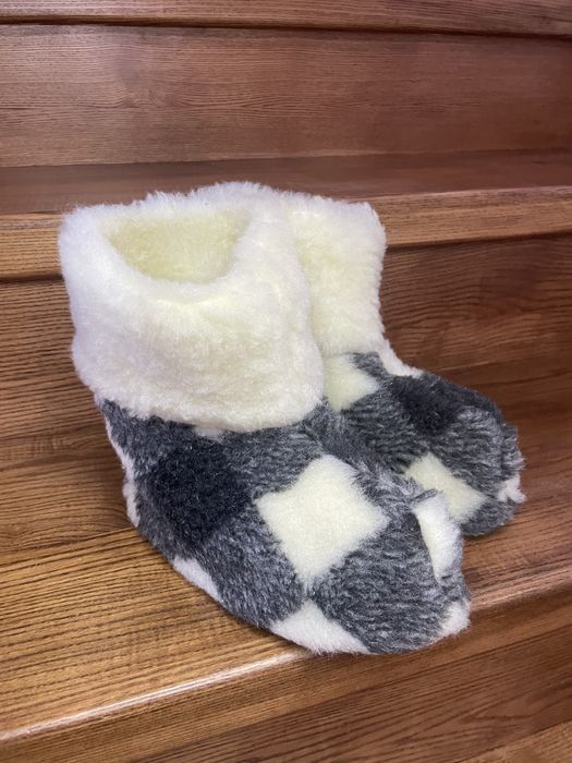 Чуні з ОВЧИНИ на резиновій підошві
