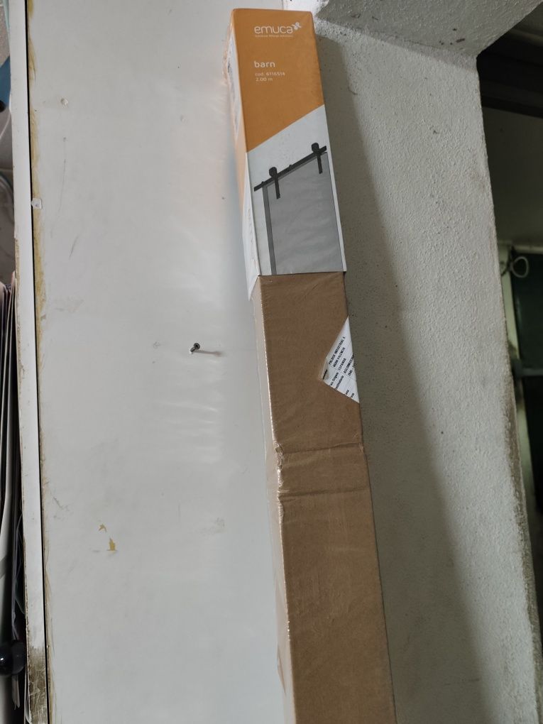 Calha porta correr tipo celeiro
