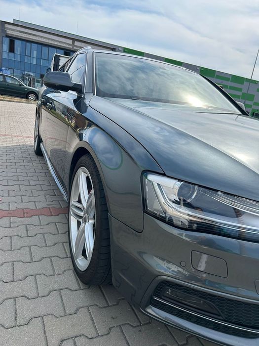 Audi A4 Avant Audi A4 2.0 TDI Quattro Line S tronic