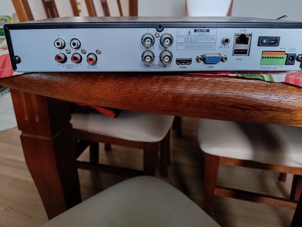 Rejestrator cztero wejściowy AHD CCTV