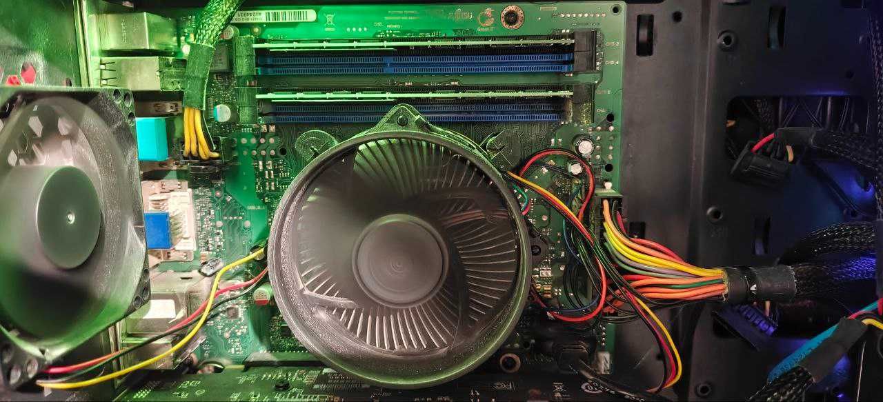 Комплект для ПК: i5-4670 + плата Fujitsu D3221 + 16 ГБ DDR3-1600