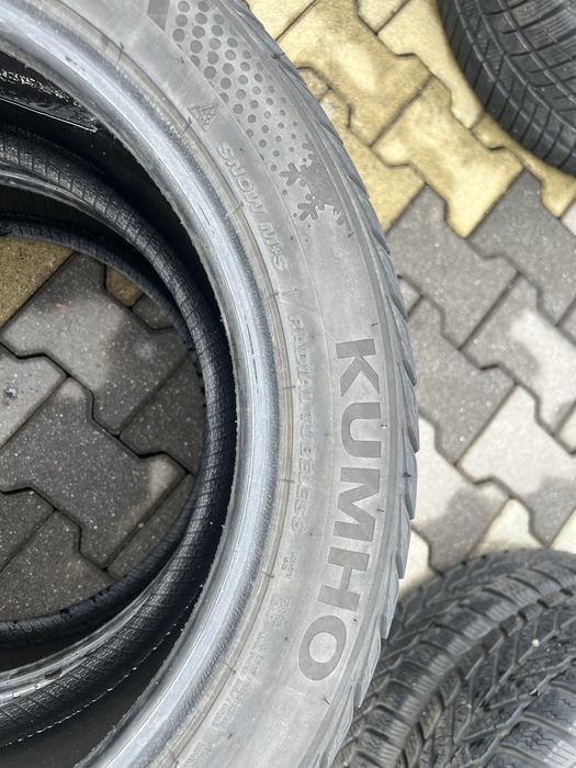 255/45/18 шини стан нових