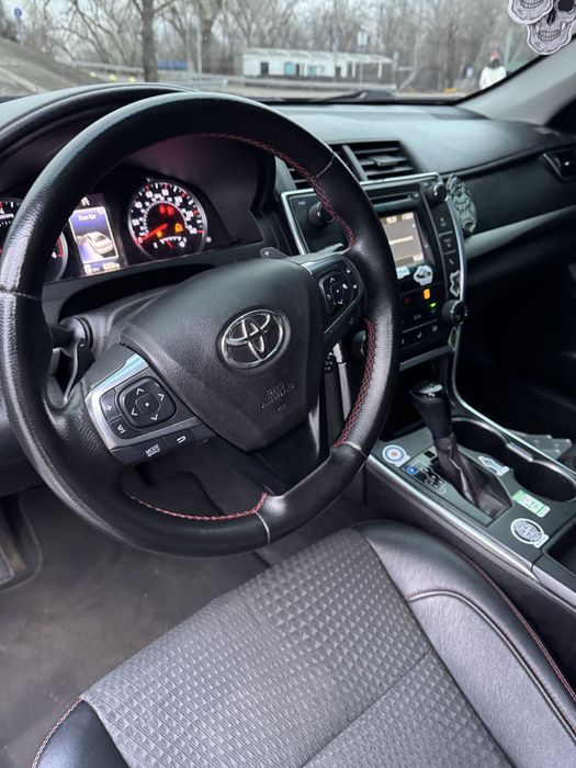 Продам Toyota Camry в рассрочку