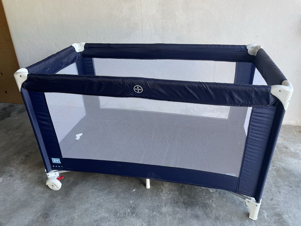 Cama de viagem ZIPPY, com colchão