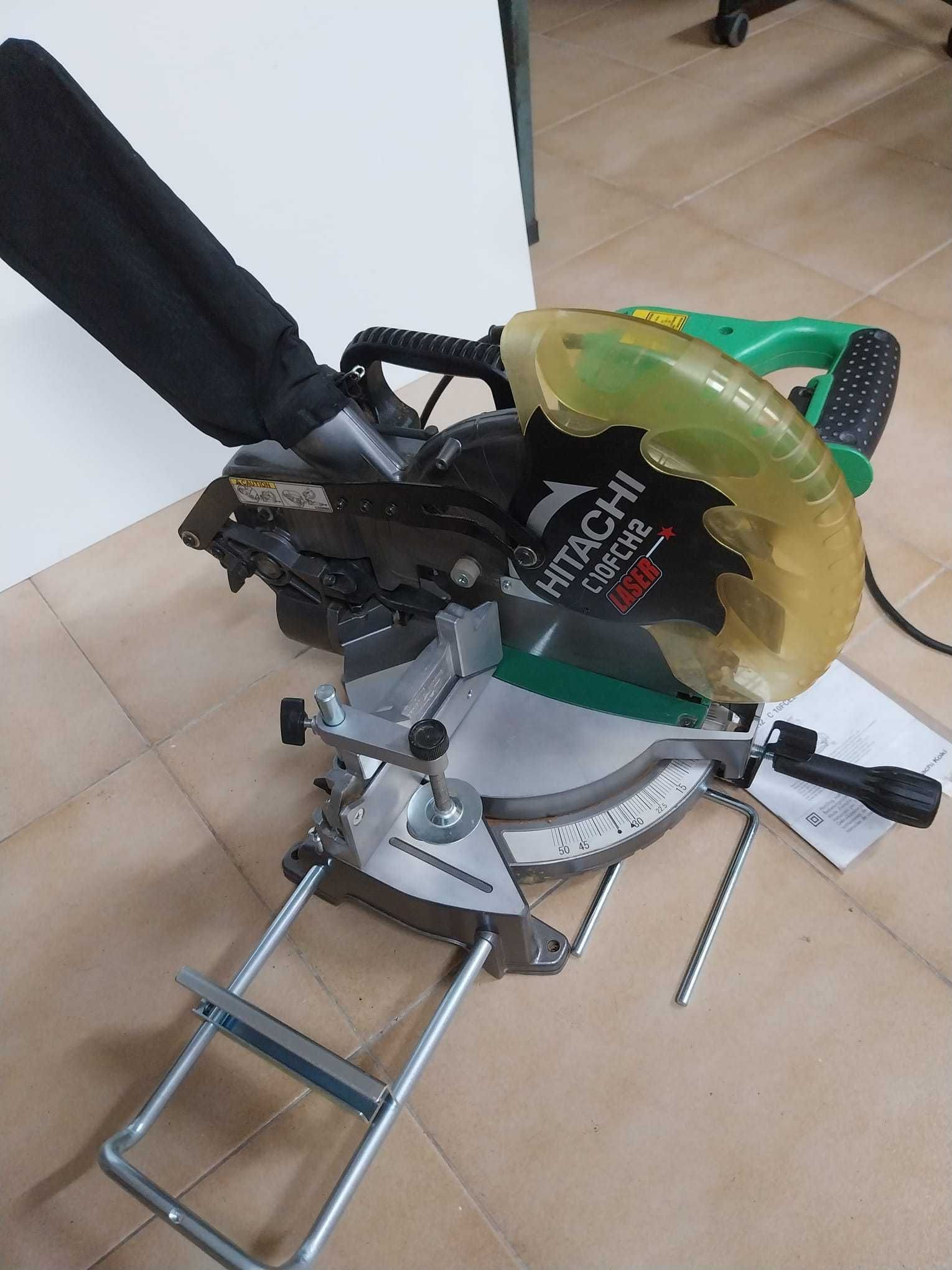 Serra Electrica Hitachi C10FCH2