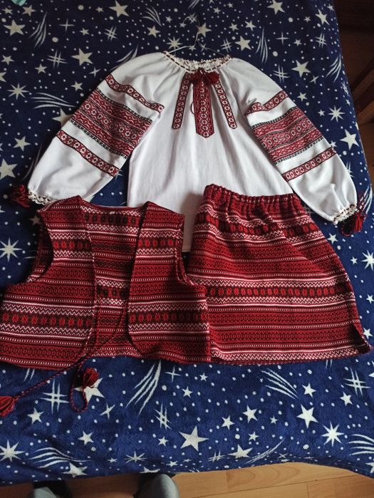 Вишиванка трійка костюм дівчинка 134