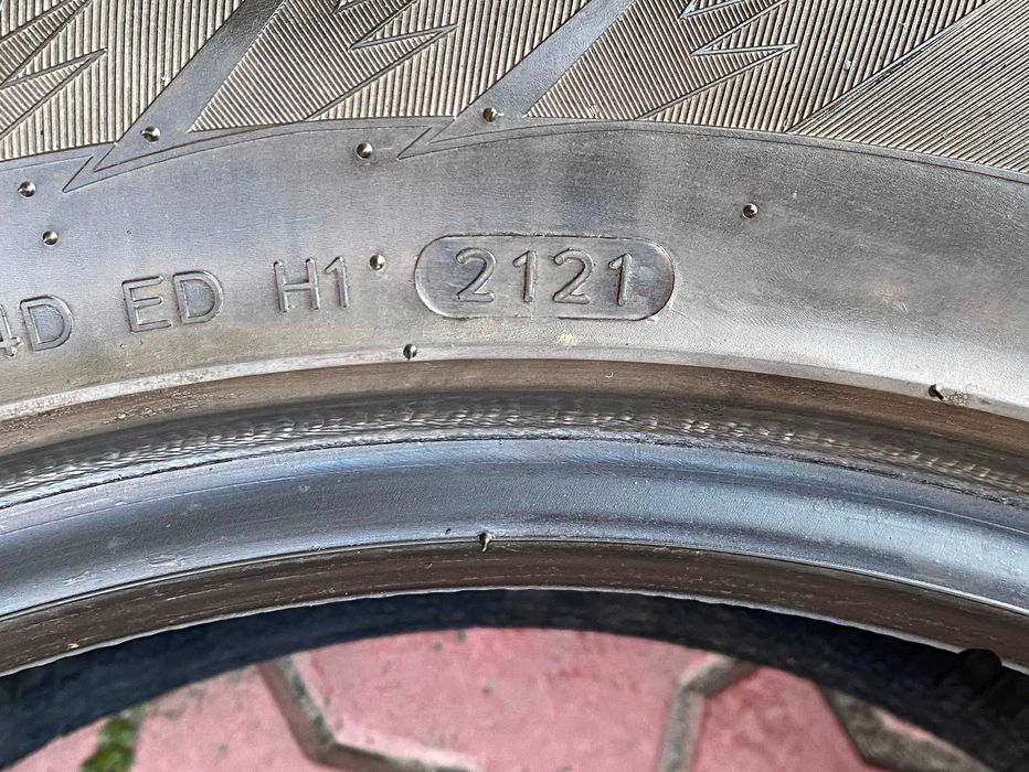 ЗИМА - Hankook Winter I*Cept X  235/55 R18. 100T. 7мм.