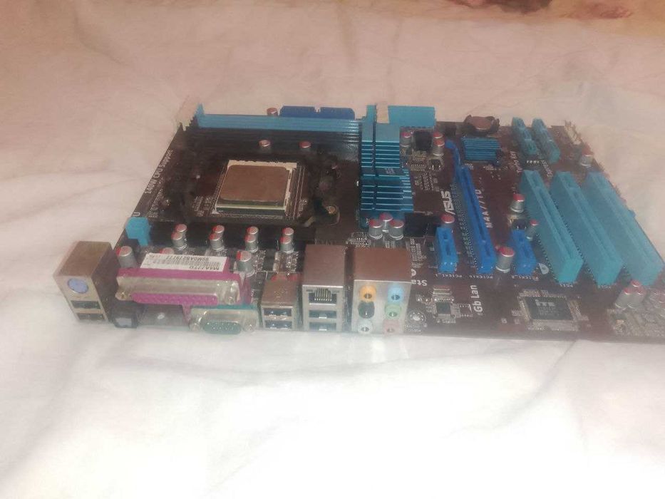 Материнськая плата Asus M4A77TD (AM3, AMD 770, PCI-Ex16)+atlon ADX2200