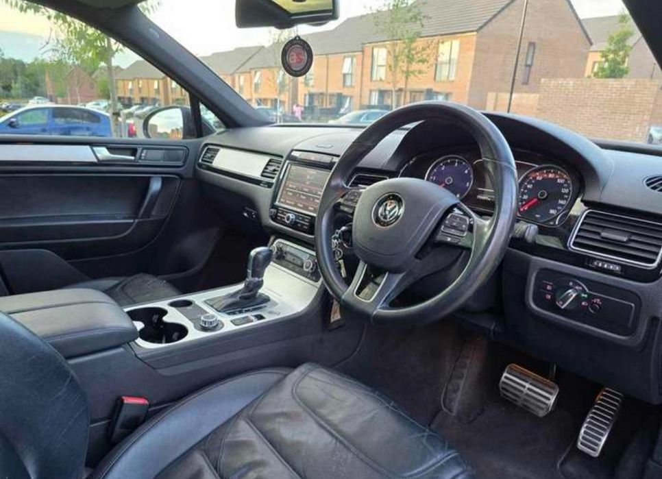 Салон сидения шкира карта карти  VW Touareg NF Туарег Фольксваген нф