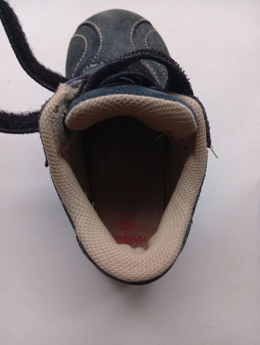 Продам дитячі черевички