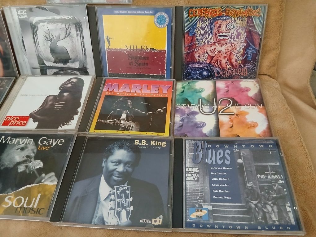 Lote de CD'S variado