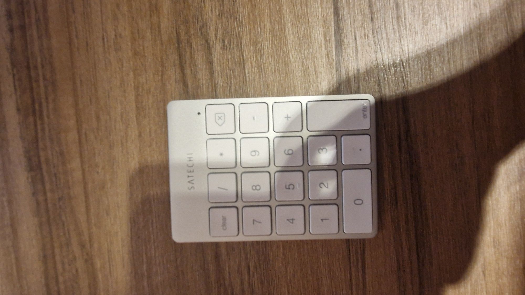 SATECHI Teclado numérico Bluetooth Slim