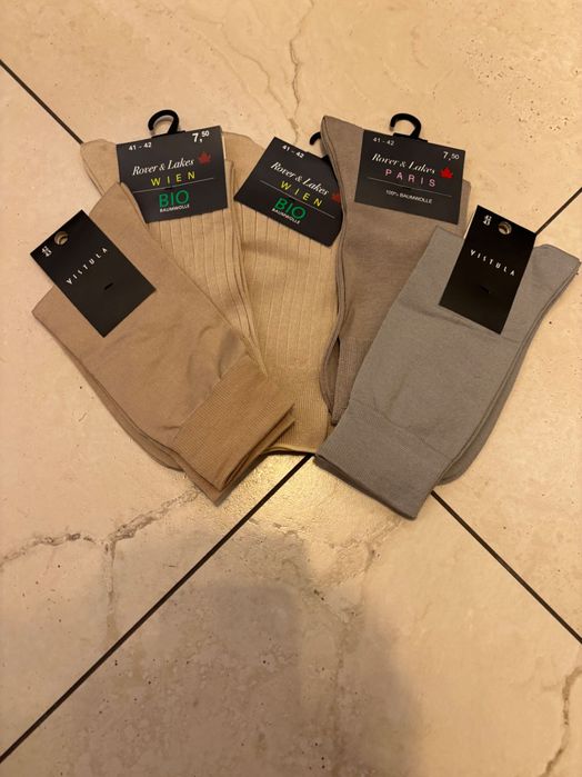 Nowe, jasne męskie skarpetki