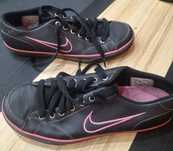Trampki nike czarno-różowe