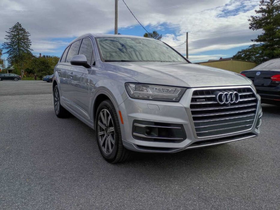 Audi Q7      2018